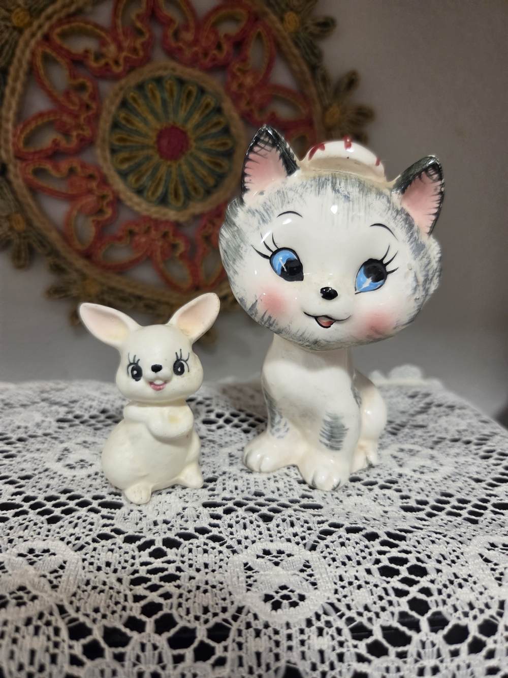 Vintage-Style White Ceramic Cat & Bunny Figurine Set - White